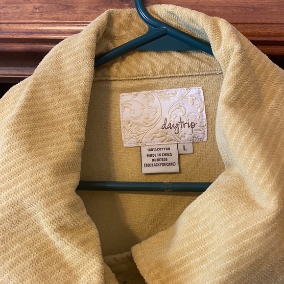 Daytrip yellow corduroy jacket - Picture 4 of 4